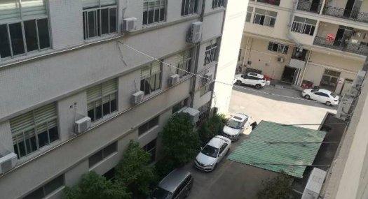 清湖头工业园带电梯厂房600平方平方出租，带办公室