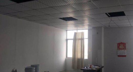 凤岗靠近大运城邦楼上厂房出租1600平水电齐全面积实在