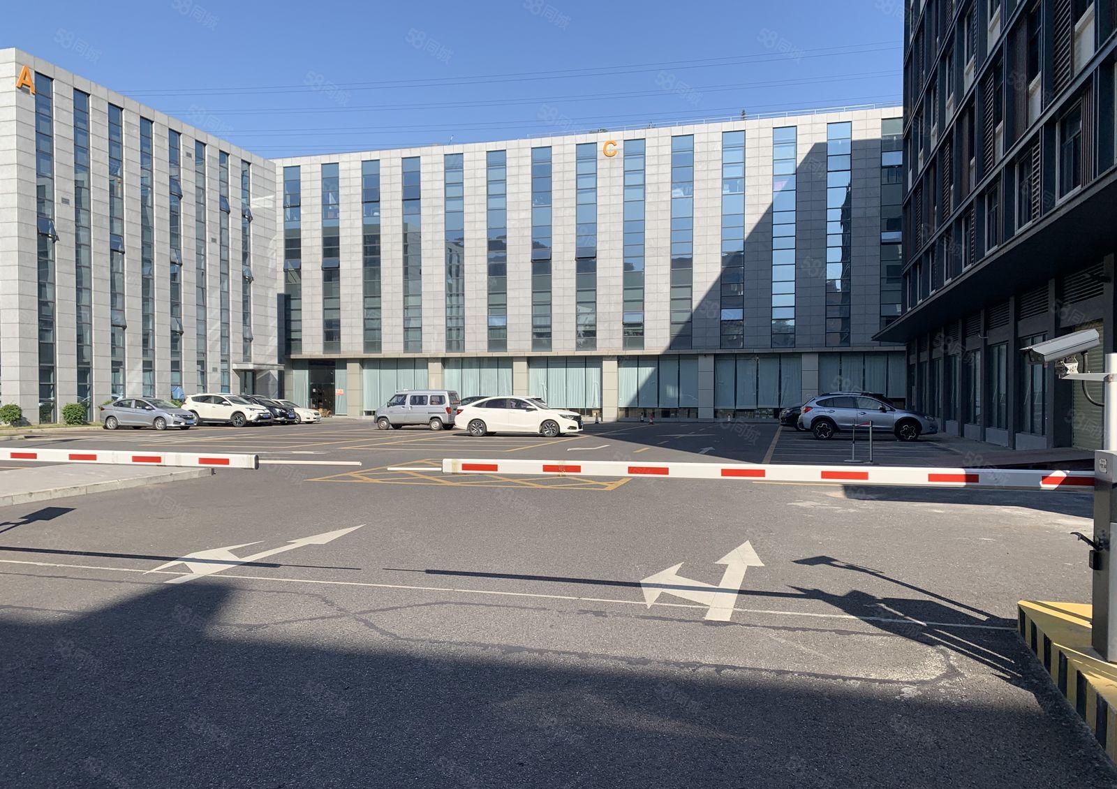 南城车站新出高新产业园10000平，大小可以随意分租