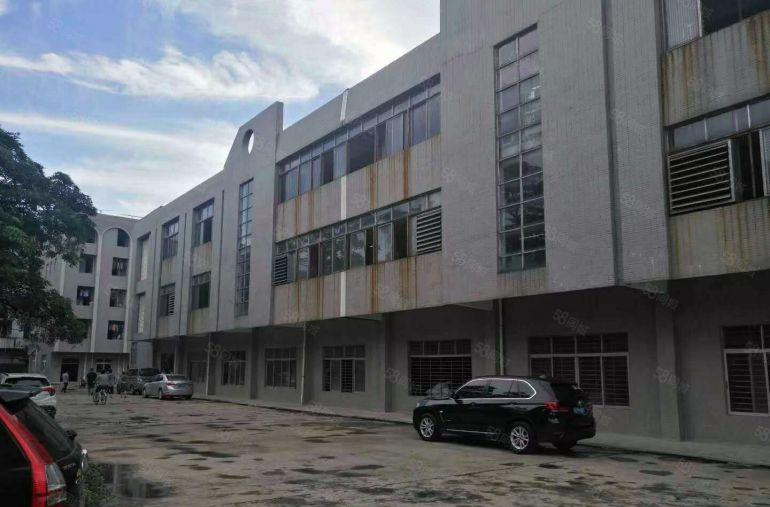 南城西平标准厂房出租二楼500平方，现成装修水电