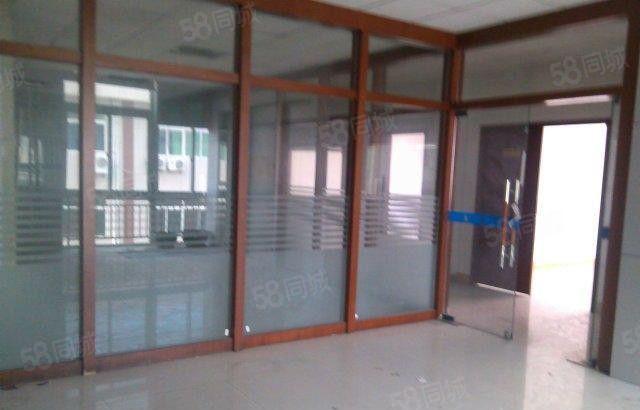 南城 白马 即将空出 二楼整层 600平方，精装修，九成新