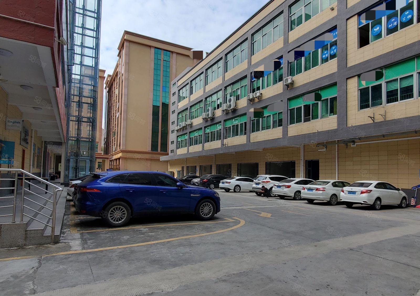 南城雅园附近办公室800平方，现成装修水电，，可分租