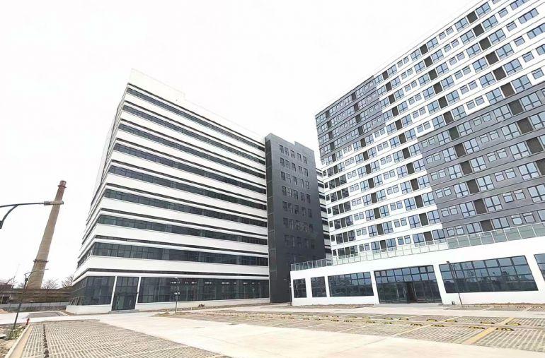 南城全新厂房9.9元出租，适合电子医疗机械重工等各行业空地大