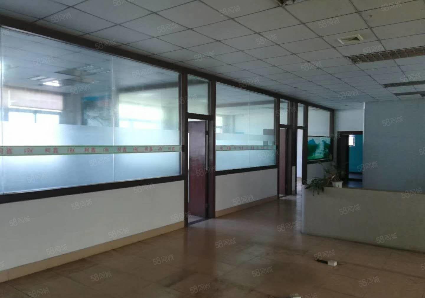 南城蛤地空出一楼2200平方，可做仓库