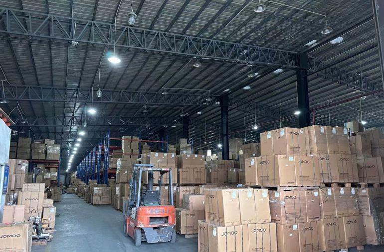 南城低价原房东仓库厂房出租12000平方，高度8米，可分租