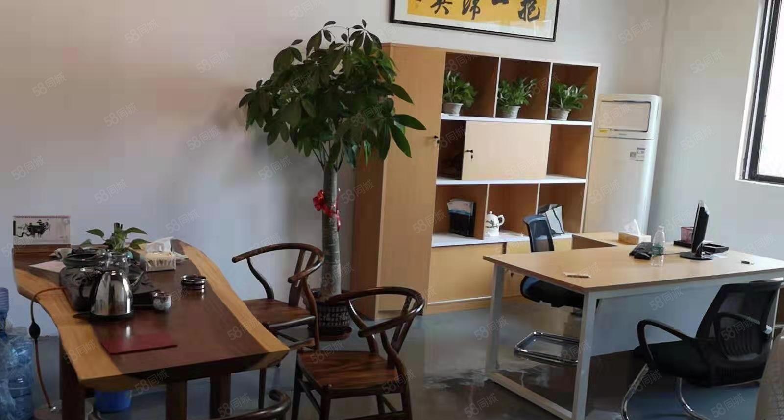 南城雅园新出独栋900平厂房，适合办公，培训等行业，水电齐全