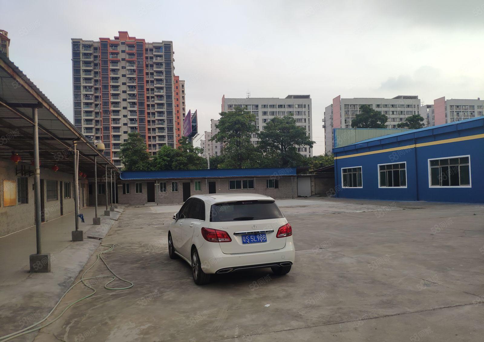 南城白马金典一手房东小独院1000平方，现成装修，空地大！