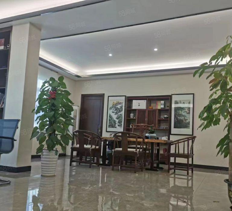 南城车站附近高端园区写字楼20000平，可分租，