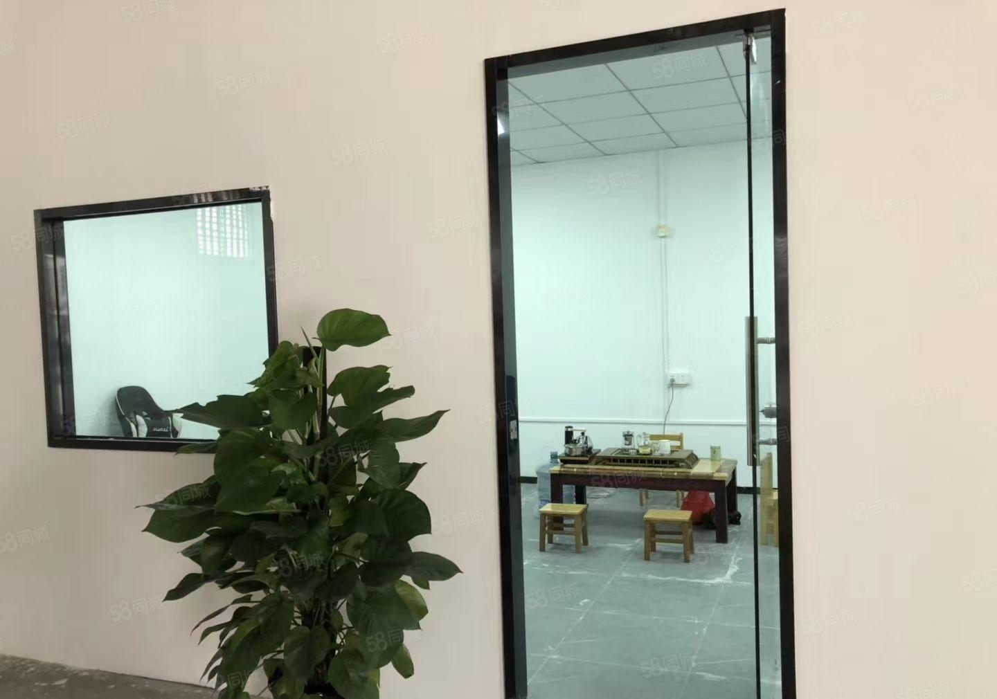 东城同沙8米高独院钢构厂房出租680平现成办公室