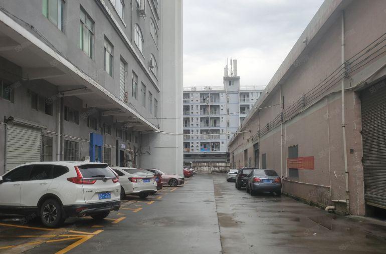 东城厂房出租，同沙独院二楼1200平，现成办公室水电装修。