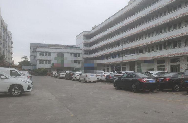 东城厂房出租，低价出租！独院厂房一楼500平，现成办公装修。