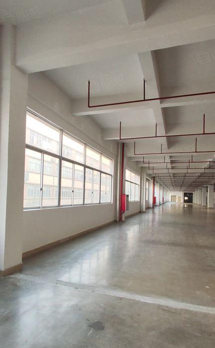 东城同沙原房东楼上2083平方厂房出租，园区形象好，交通便利