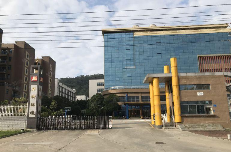 东城科技园临近商圈，厂房面积2700平方可分租，价格优惠实在