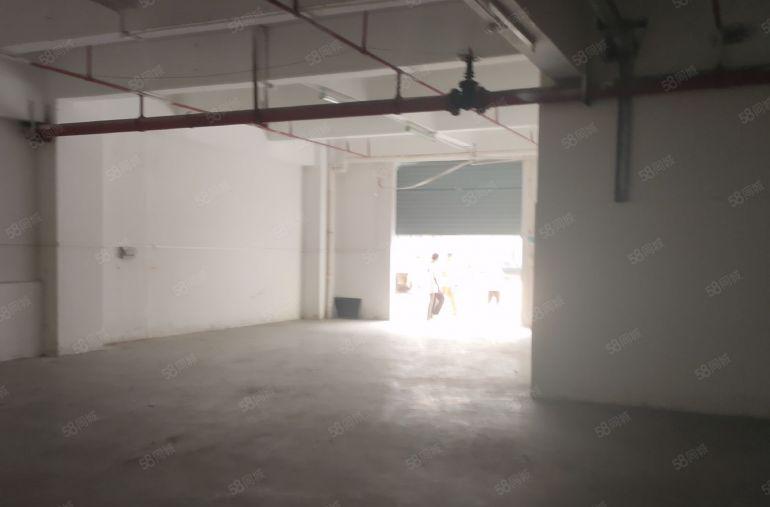 东城桑园独院分租一楼260平，现成水电装修，厂房出租。