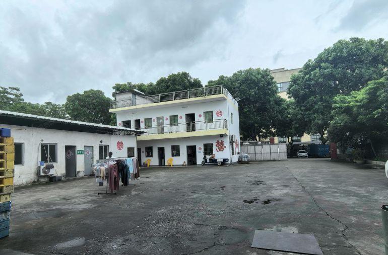 东城牛山新出原房东独门独院厂房1600平，有办公宿舍交通便利