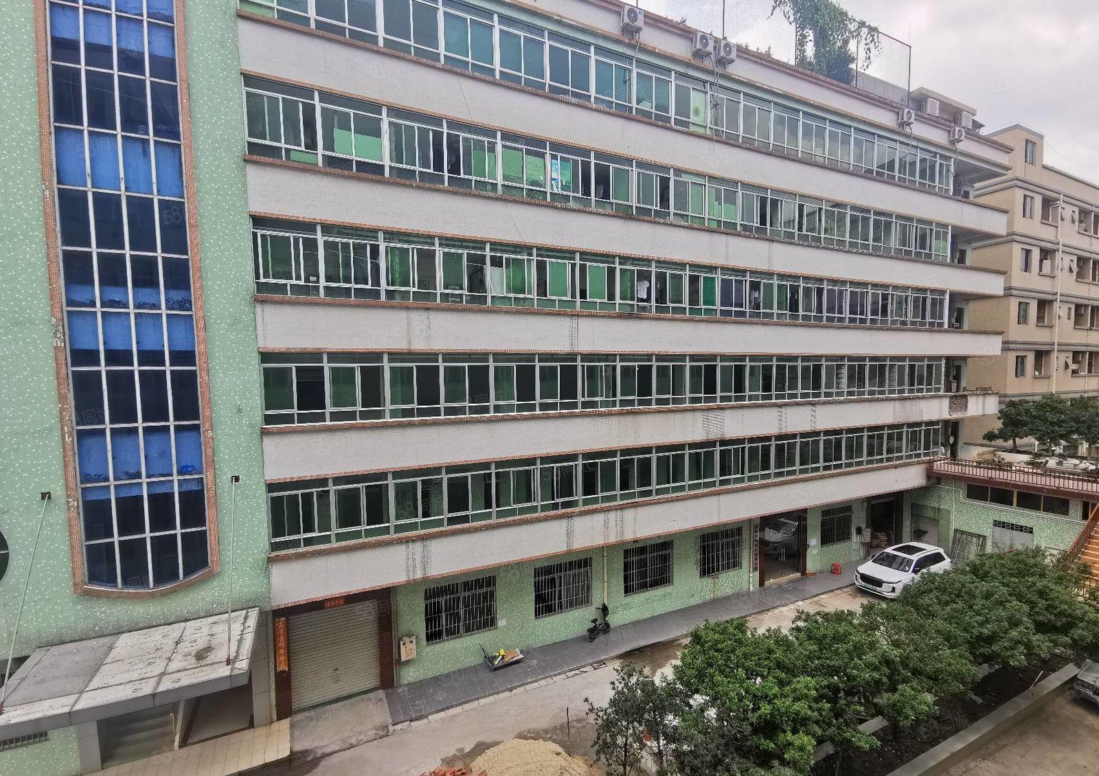 东城靠茶山原房东厂房分租四楼零公摊1200平，有办公室