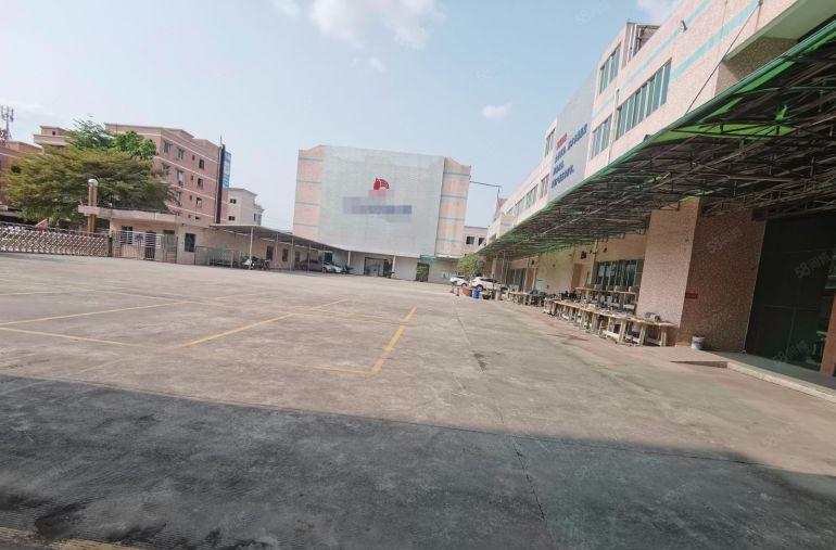 低价东城独门独院厂房3800平，带豪华装修，空地超大，好招工