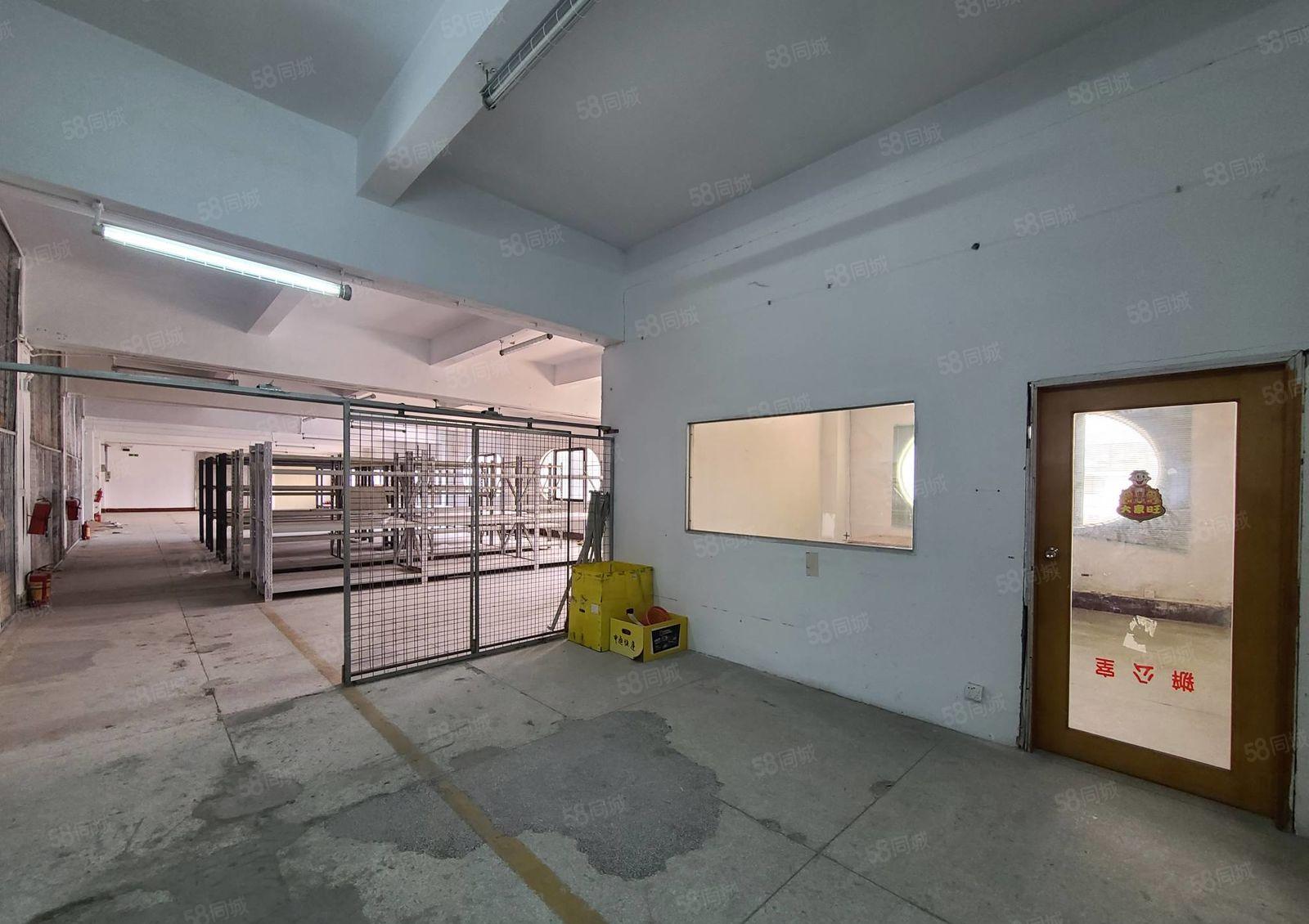 东城主山工业园900平米厂房带办公室出租独门独院可进大车