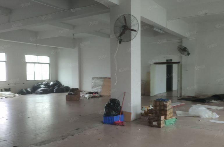 东城厂房出租，同沙独院二楼1200平，现成办公室水电装修。