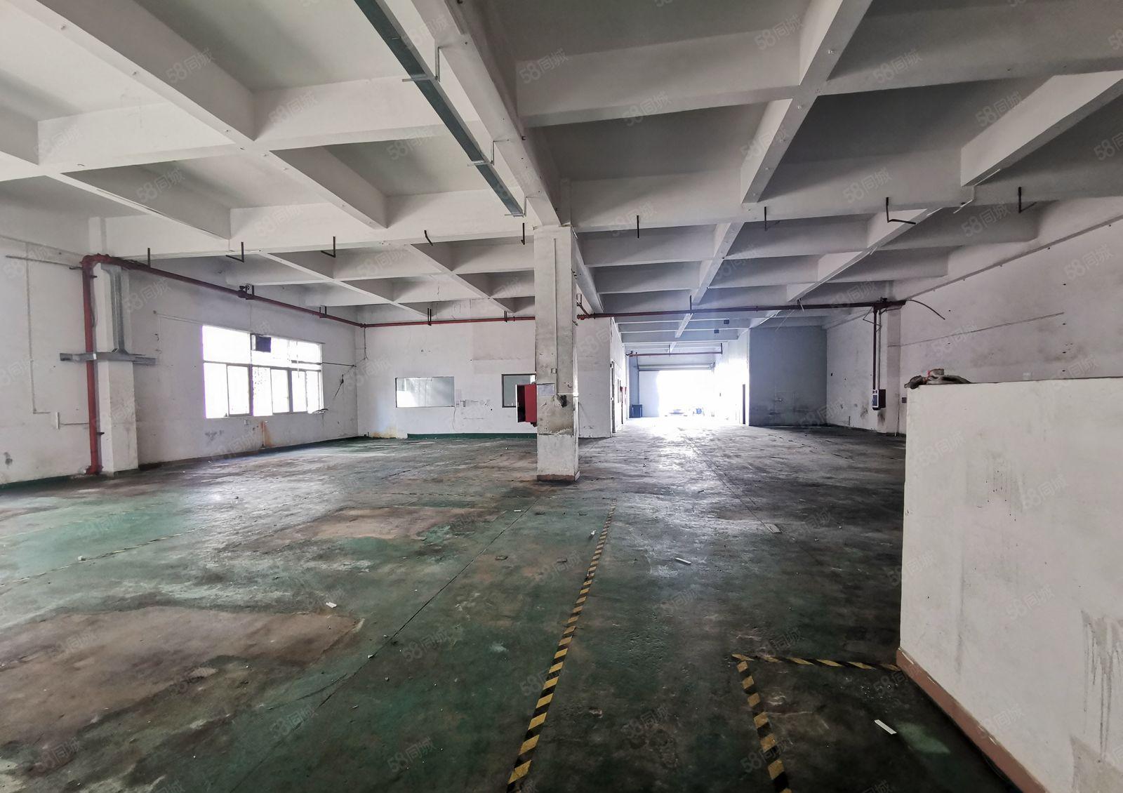 东城牛山工业聚集区，1楼厂房1100平。