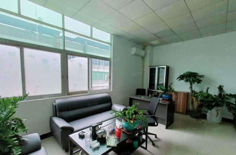 东城石井二楼1600平厂房低价出租，精装修