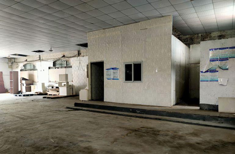 铁皮房出租 东城工业园区分租单一层铁皮房350平 现成水电