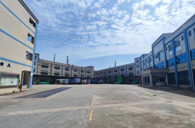 东城同沙厂房总面积20000平，变压器2千千瓦，现成装修