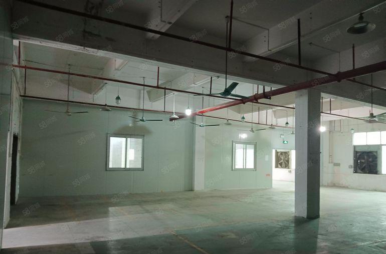 东城靠近寮步厂房出租二楼1800方，水电齐全，可生产