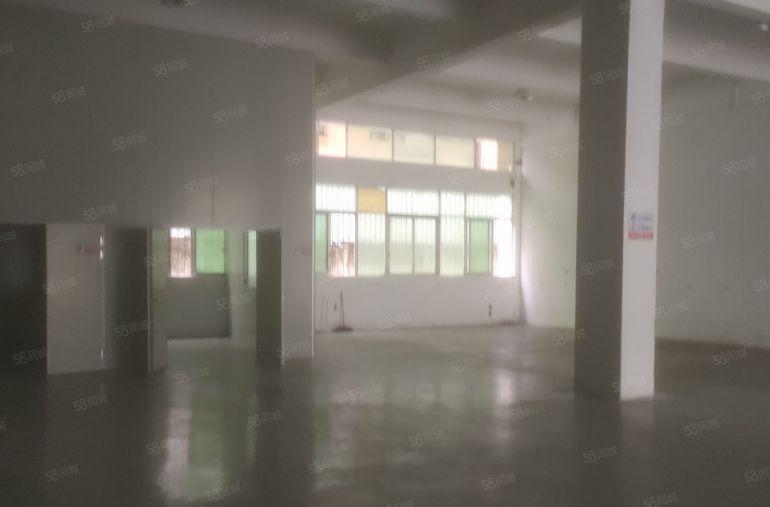 东城厂房出租，低价出租！独院厂房一楼500平，现成办公装修。