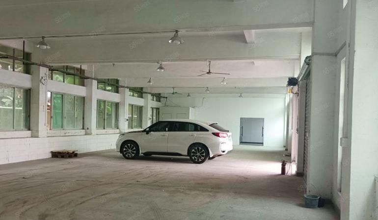 东城温塘一楼600平方，有现成水电办公室齐全，看中！