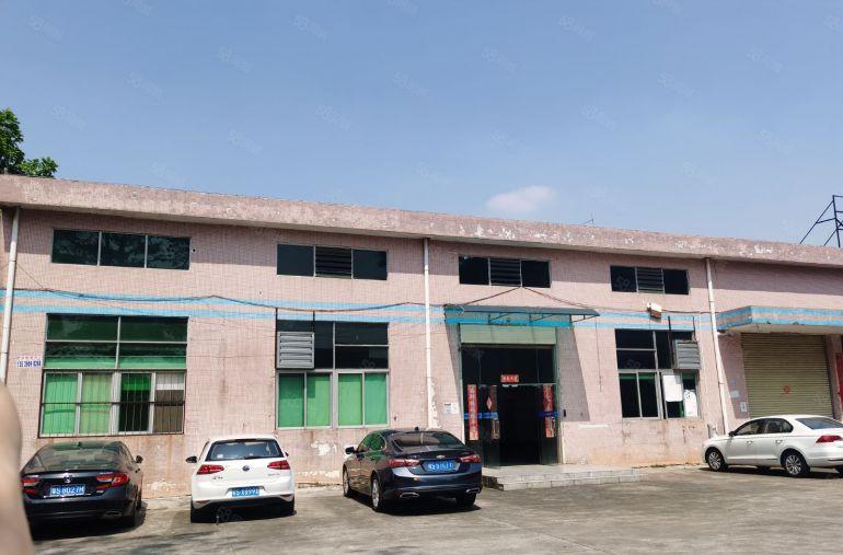 东城工业区厂房出租，高度9米。水电办公室现成。