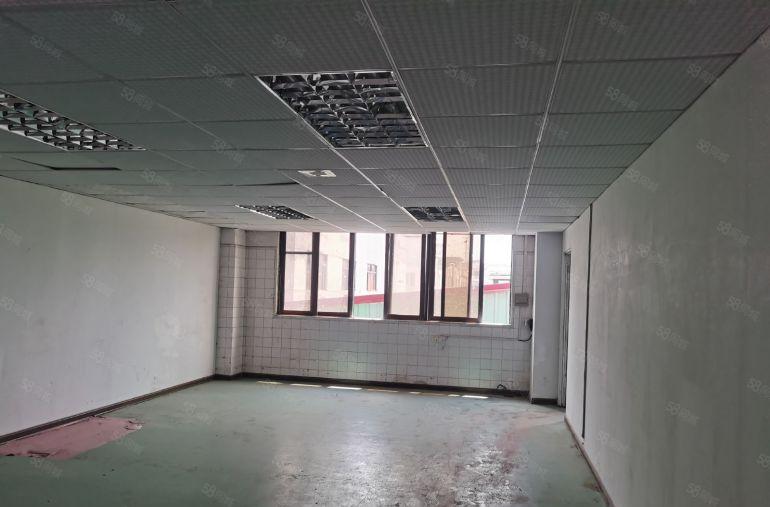 东城厂房出租余屋工业区1250平租金11元每平现成装修