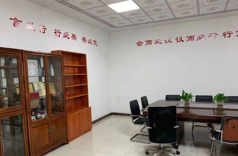 厂房出租东城主山标准厂房一楼500平楼上800平，大小可分