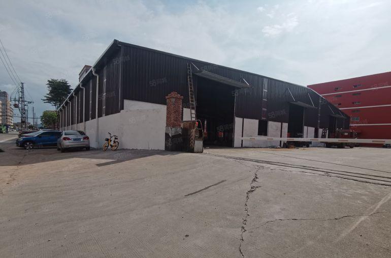 低价租，东城新出独门独院单一层厂房3200平，可分租一千两千