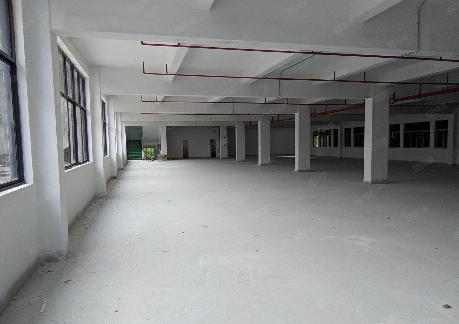 东城花园式厂房出租一楼800平方，二楼400平，地段好！