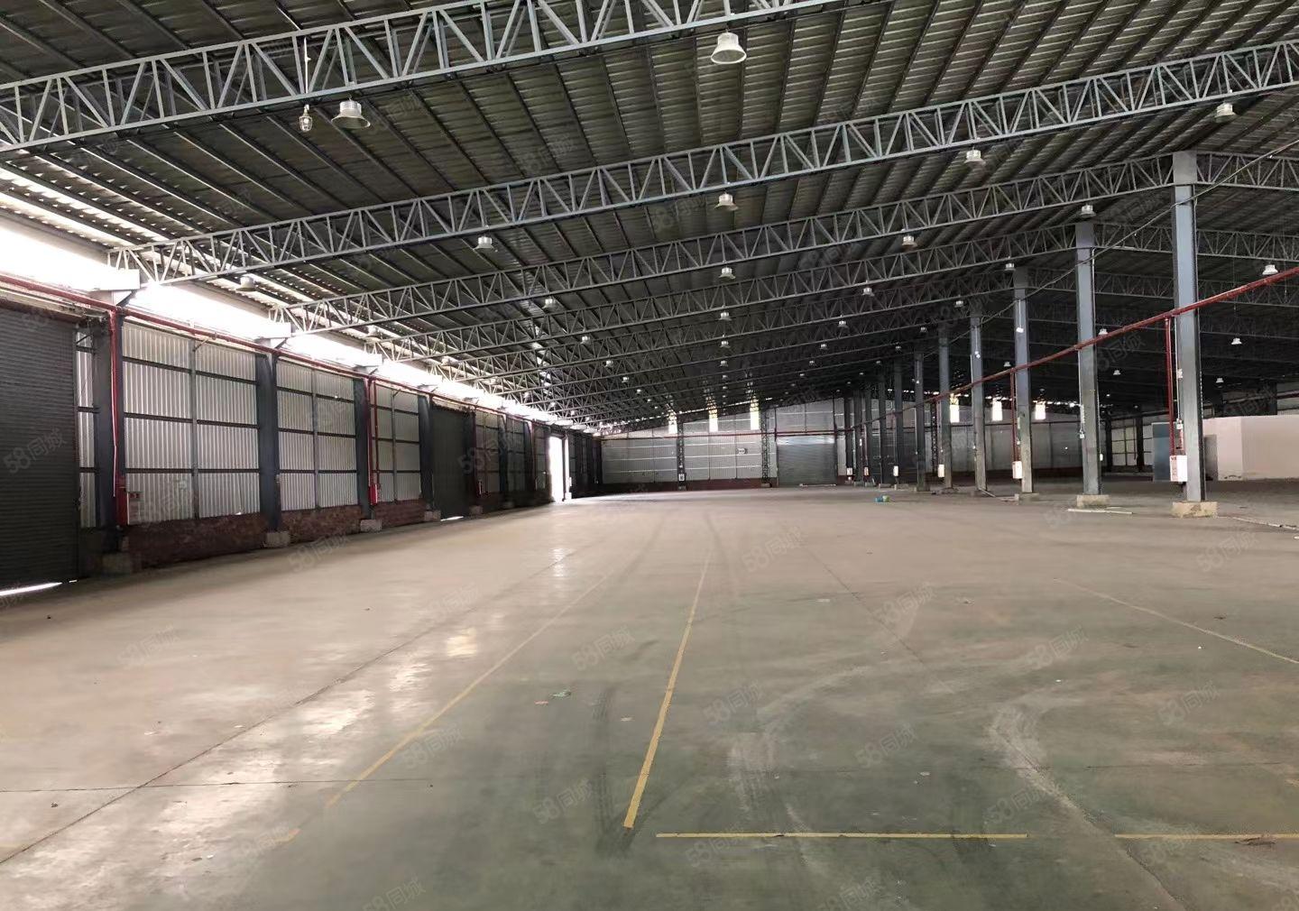 东城石井一楼钢构厂房1000平可分租500平，可做加工，仓库