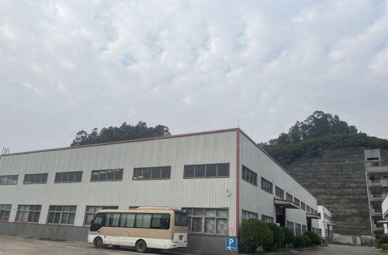 东城牛山独门独院单一层4000平，办公楼1600平，