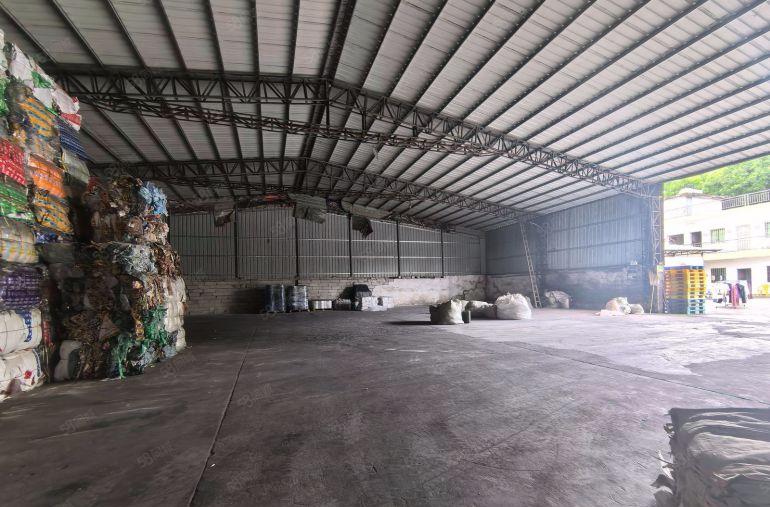 东城牛山新出原房东独门独院厂房1600平，有办公宿舍交通便利