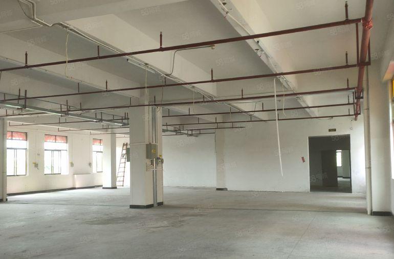 东城桑园独院厂房分租二楼900平，现成办公水电装修，厂房出租