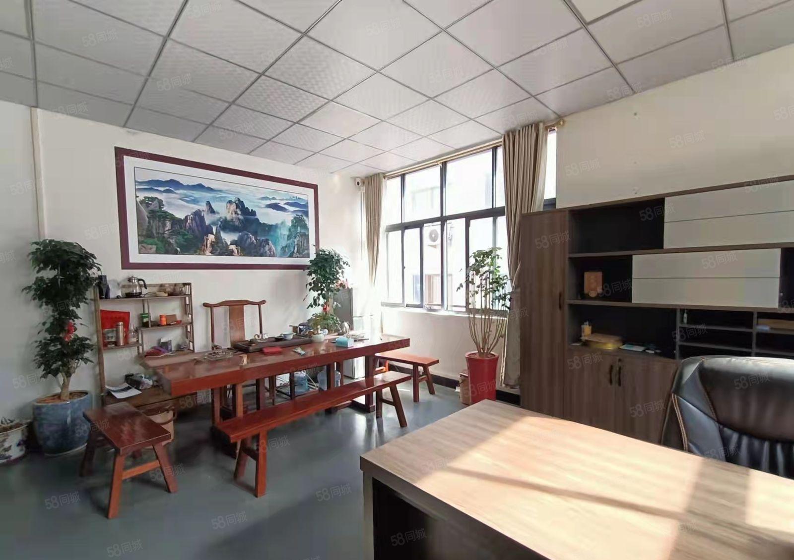 龙眼楼上新出1100平厂房出租 现成服装厂装修 带水电办公室