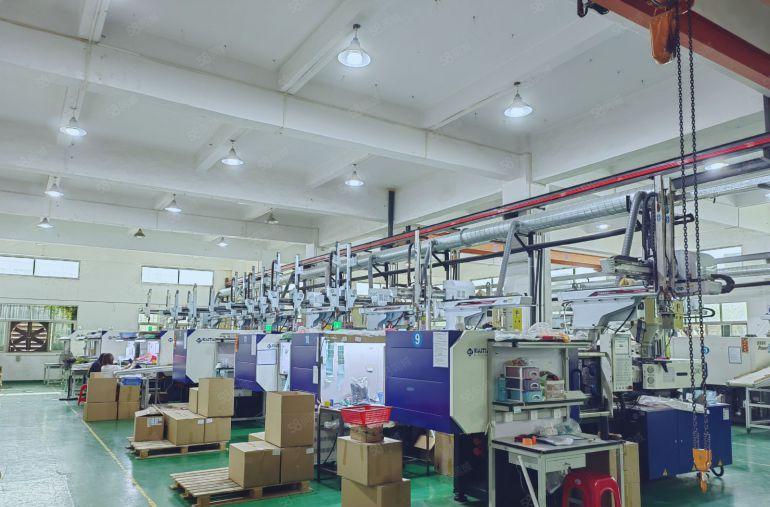 虎门镇树田树安工业区现成注塑带航吊，办公室，水电齐全，可分租