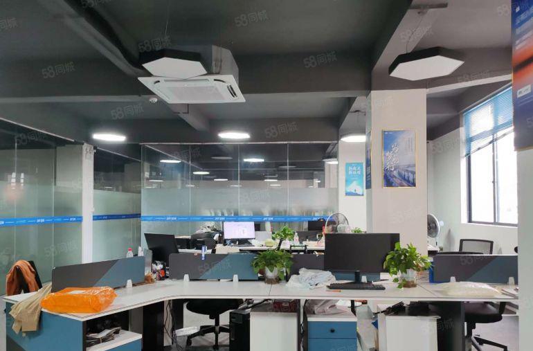 现成服装厂出租！龙眼路口楼上整层900平厂房出租！