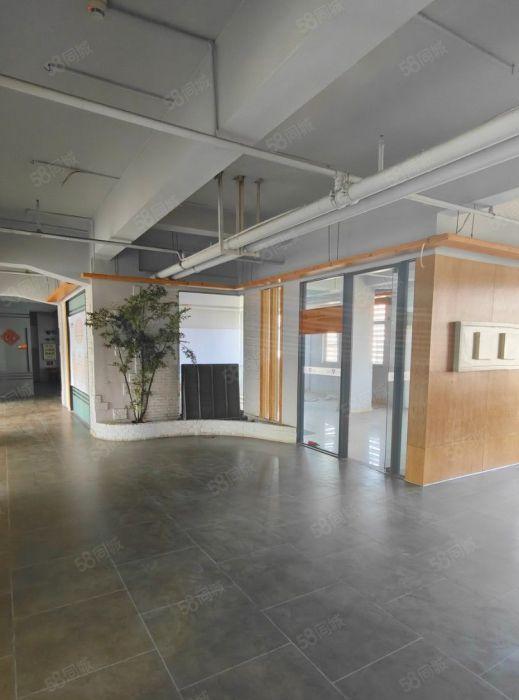 虎门镇新出形象靓丽的独院厂房，园区空地大，停车方便，交通便利