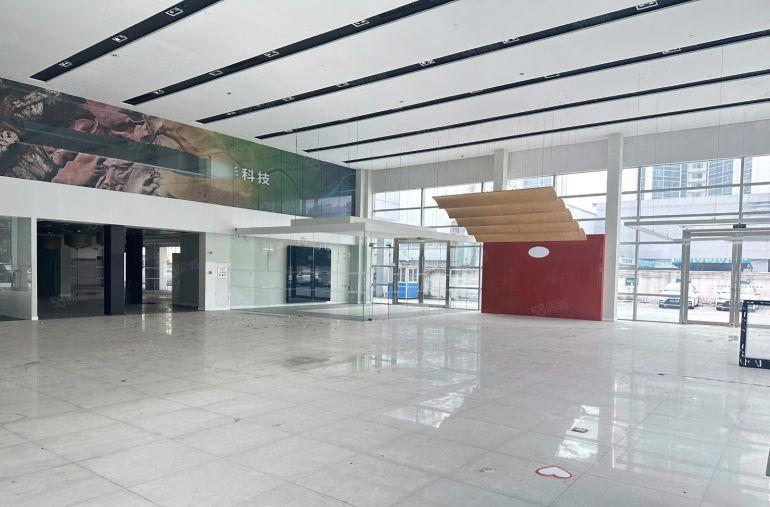 虎门大宁现成4S店招租，豪华装修，空地大，出入方便