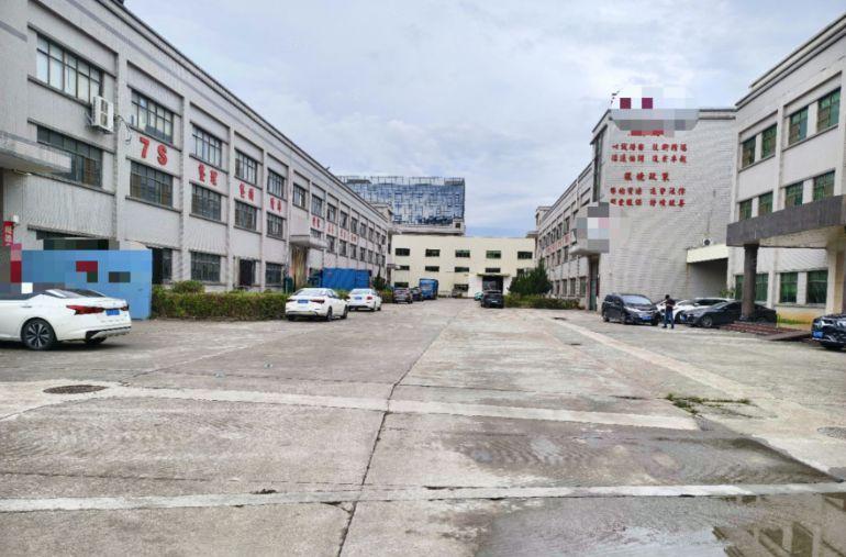 虎门树田200平起分13元，有现成办公室，地坪漆厂房仓库出租