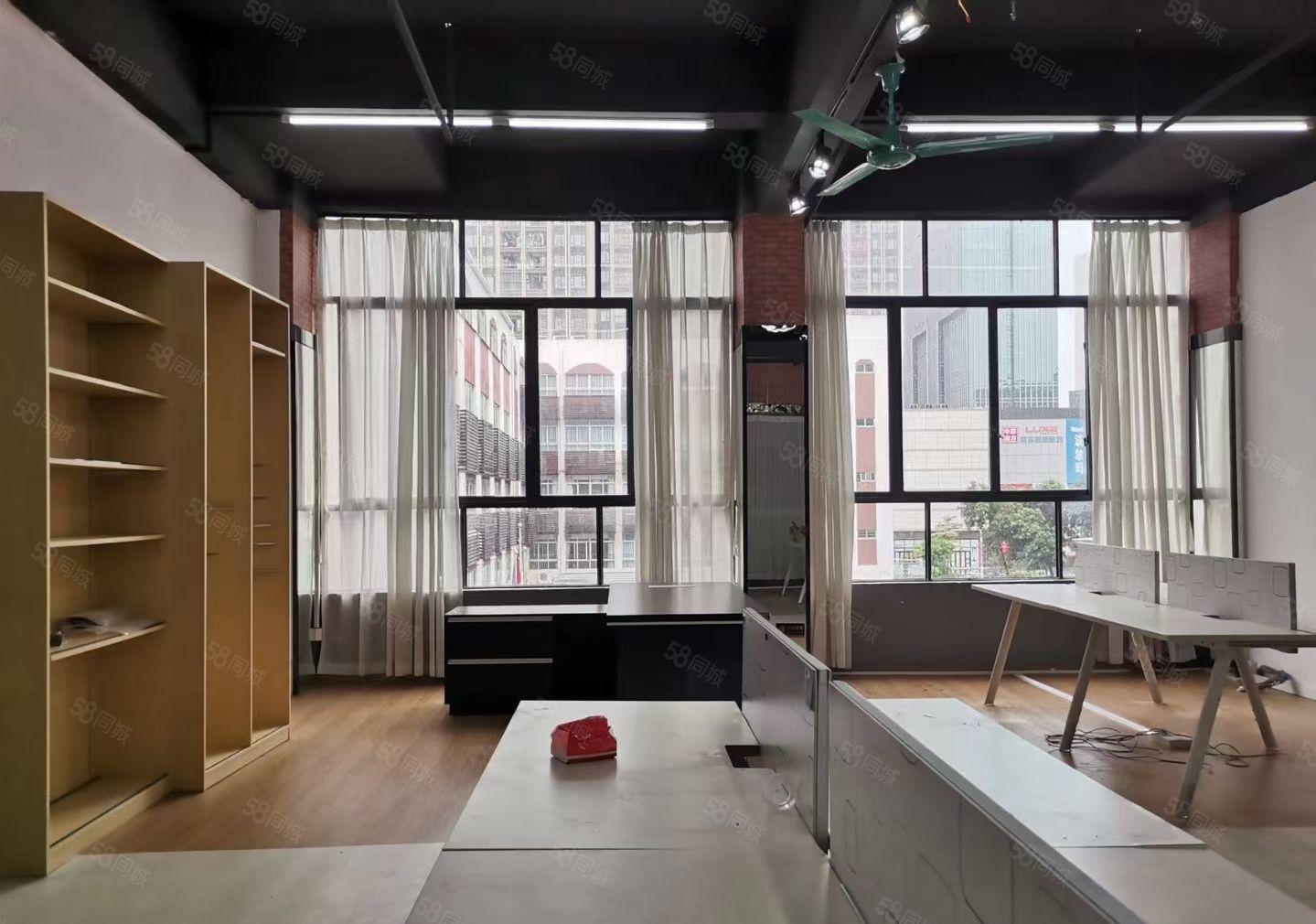 电子电商行业龙眼新出现成电子车间一整层带有豪华装修