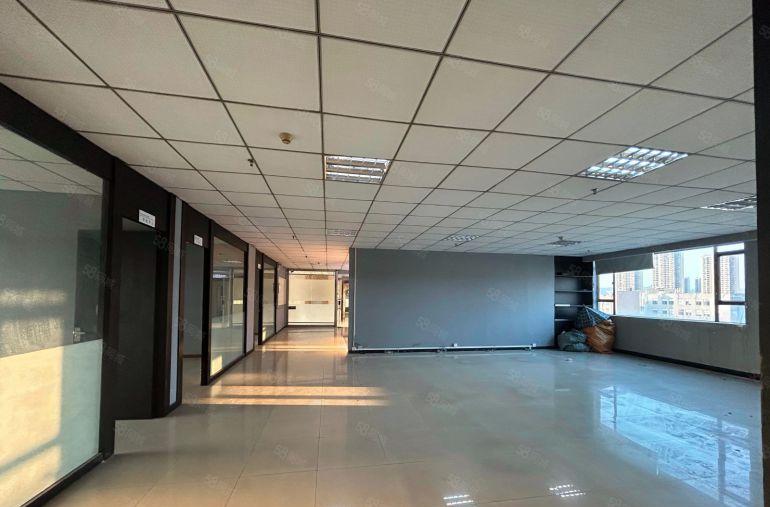 虎门楼上500方带水电装修厂房原房东园区有停车位好招工