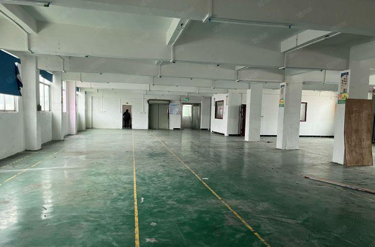 现成装修一层800方精装修办公室