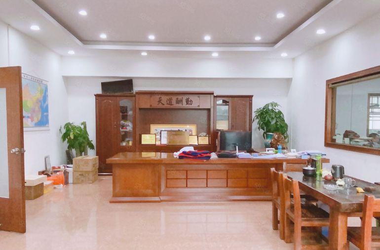 虎门镇口布料市场附近1750平方精装修制衣厂房