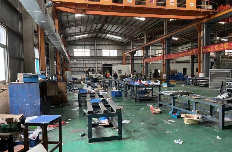 （带行车2600平）原房东单一层9米厂房电费自己交带消防喷淋